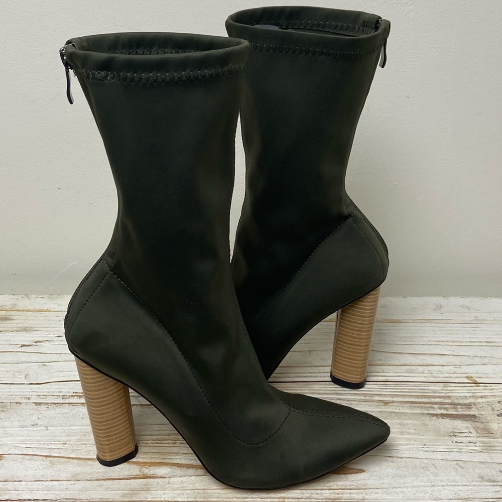 AKIRA - “Anastasia” Stretch Spandex Boots - Size EU38 (US 7.5)
